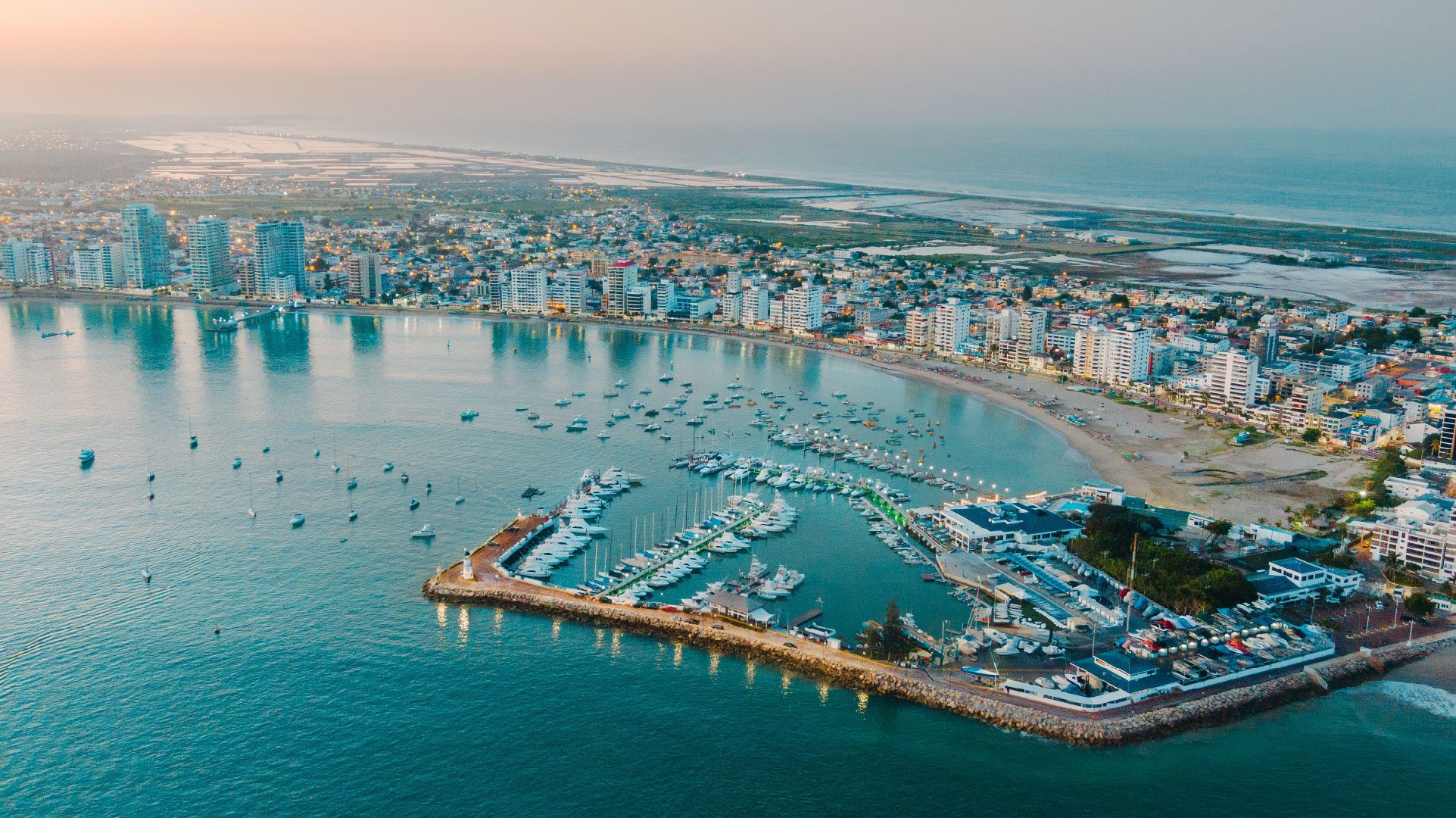 Malecón de Salinas